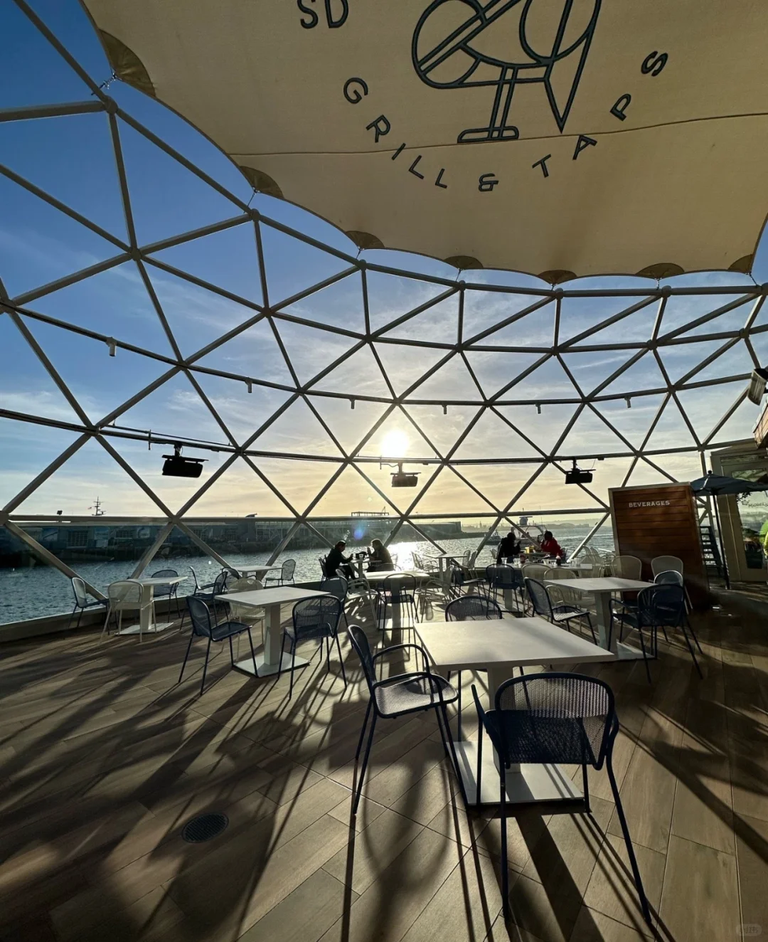 The Viral San Diego Oceanview Restaurant Everyone's Lining Up to Visit