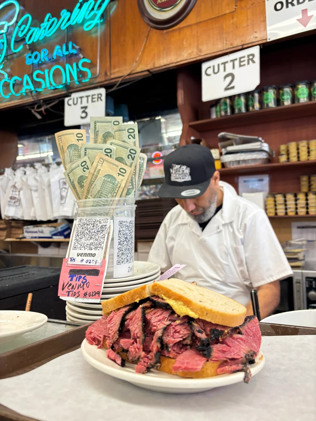 🇺🇸 9 Must-Try International Street Eats for Your NYC City Walk