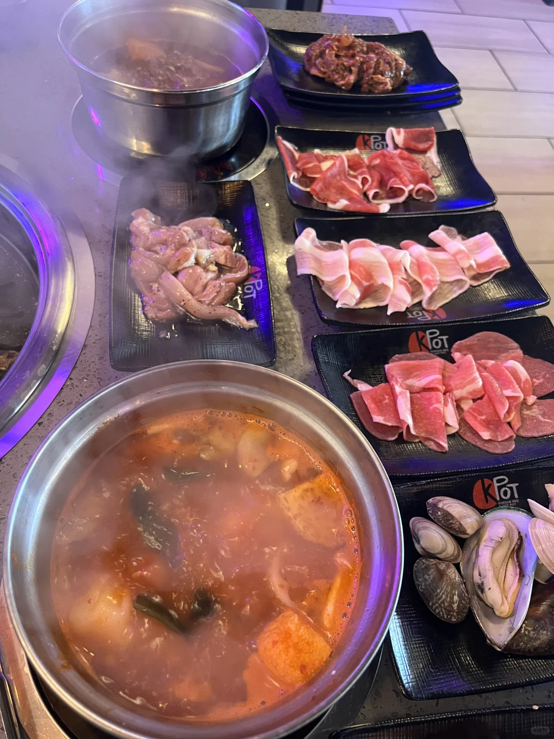 St. Louis Hot Pot + BBQ Buffet: Perfect for International Students Looking for a Hearty Meal!