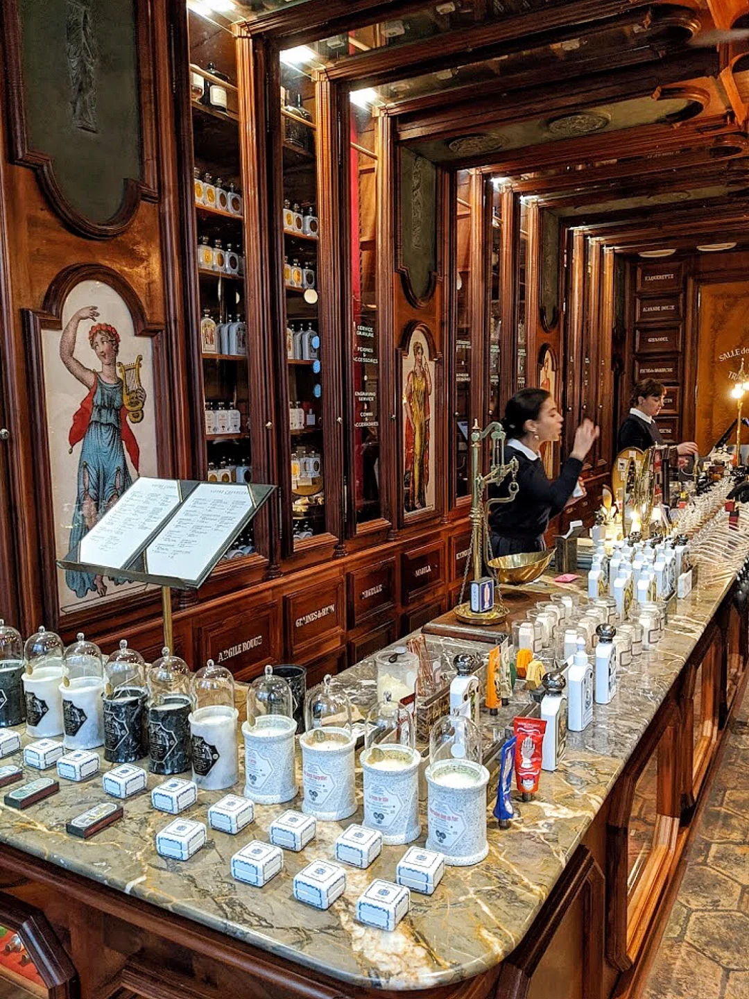 Parisian Perfume Haven: What 19th-Century French Aristocrats Wore