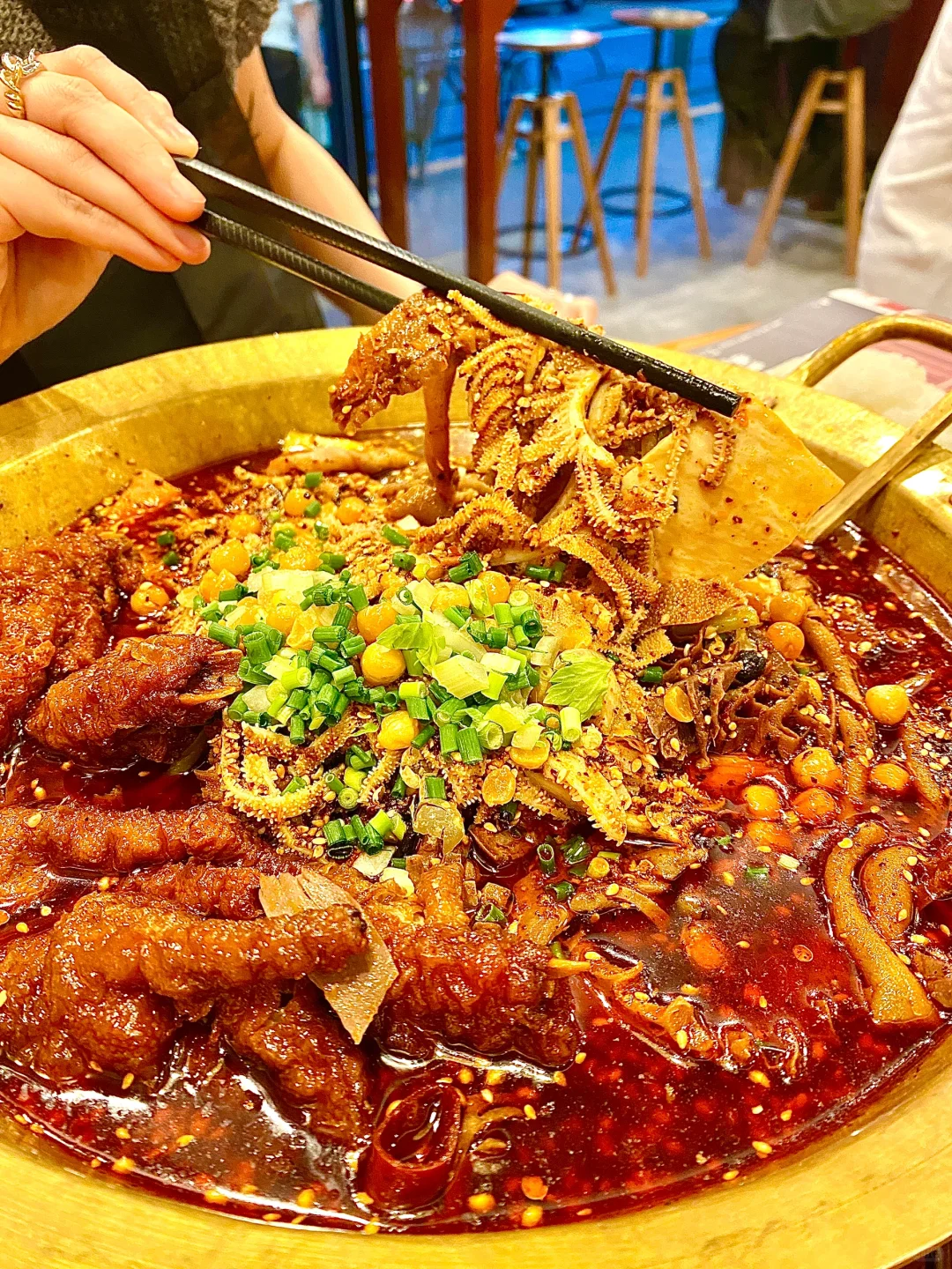 In Tokyo!! Achieving Hot Pot Freedom 🥣 This Bowl Keeps You Full Until the End of Time