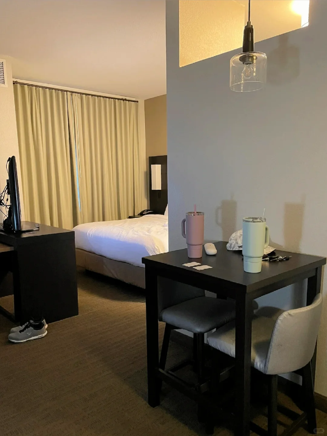 Can't Resist This Houston Hotel – Staying Two Weeks Straight Without a Second Thought