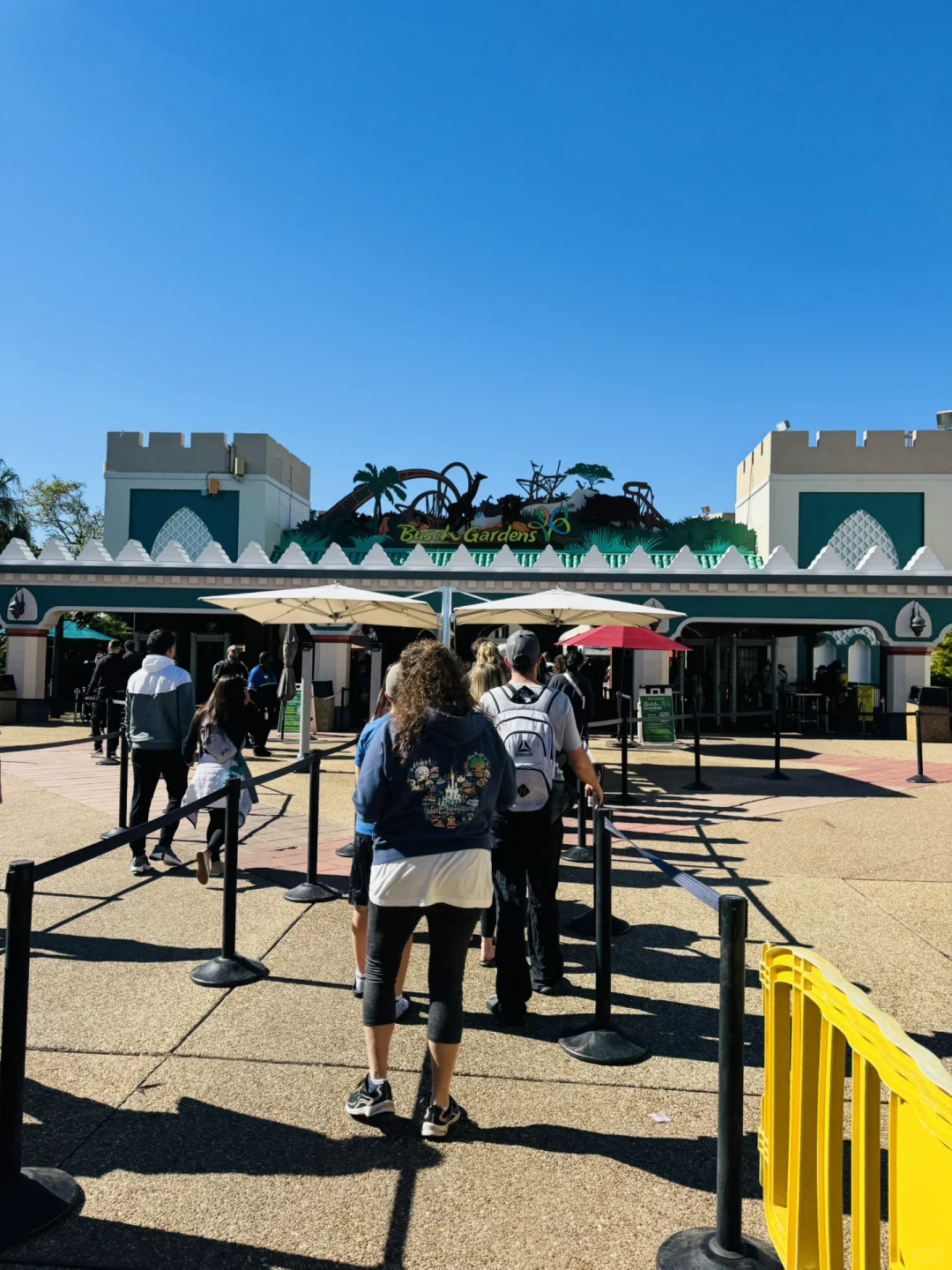 Cooperative Hotels and Benefits at Tampa's Busch Gardens: Free Shuttle Service 🚌