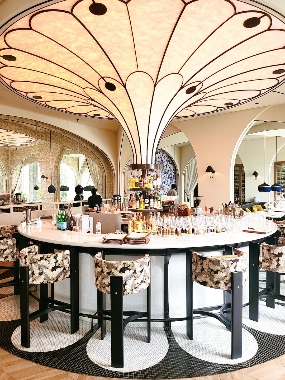 Charlotte's Modern Charm: The Ultra-Chic Bar