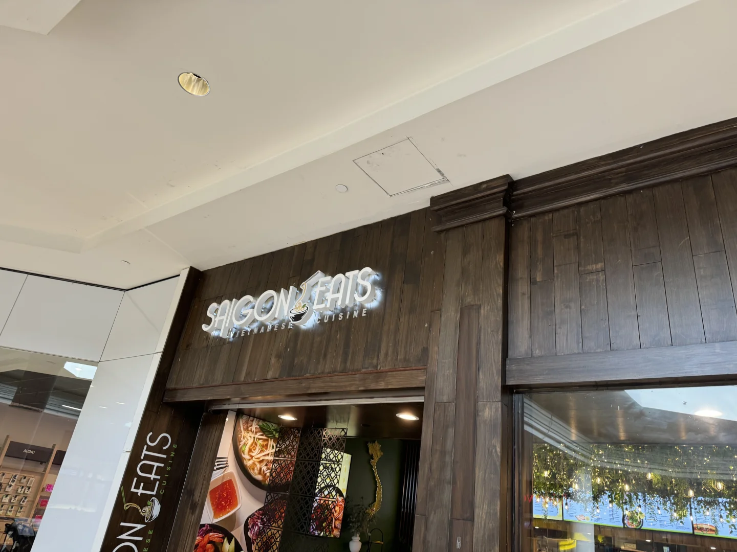 Philadelphia KOP · Saigon Eats