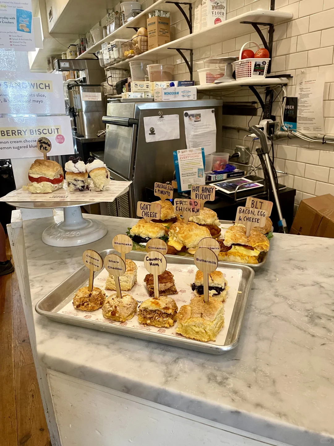 Charleston Food Guide 🍤🍽️🍹☕️🫕🍳