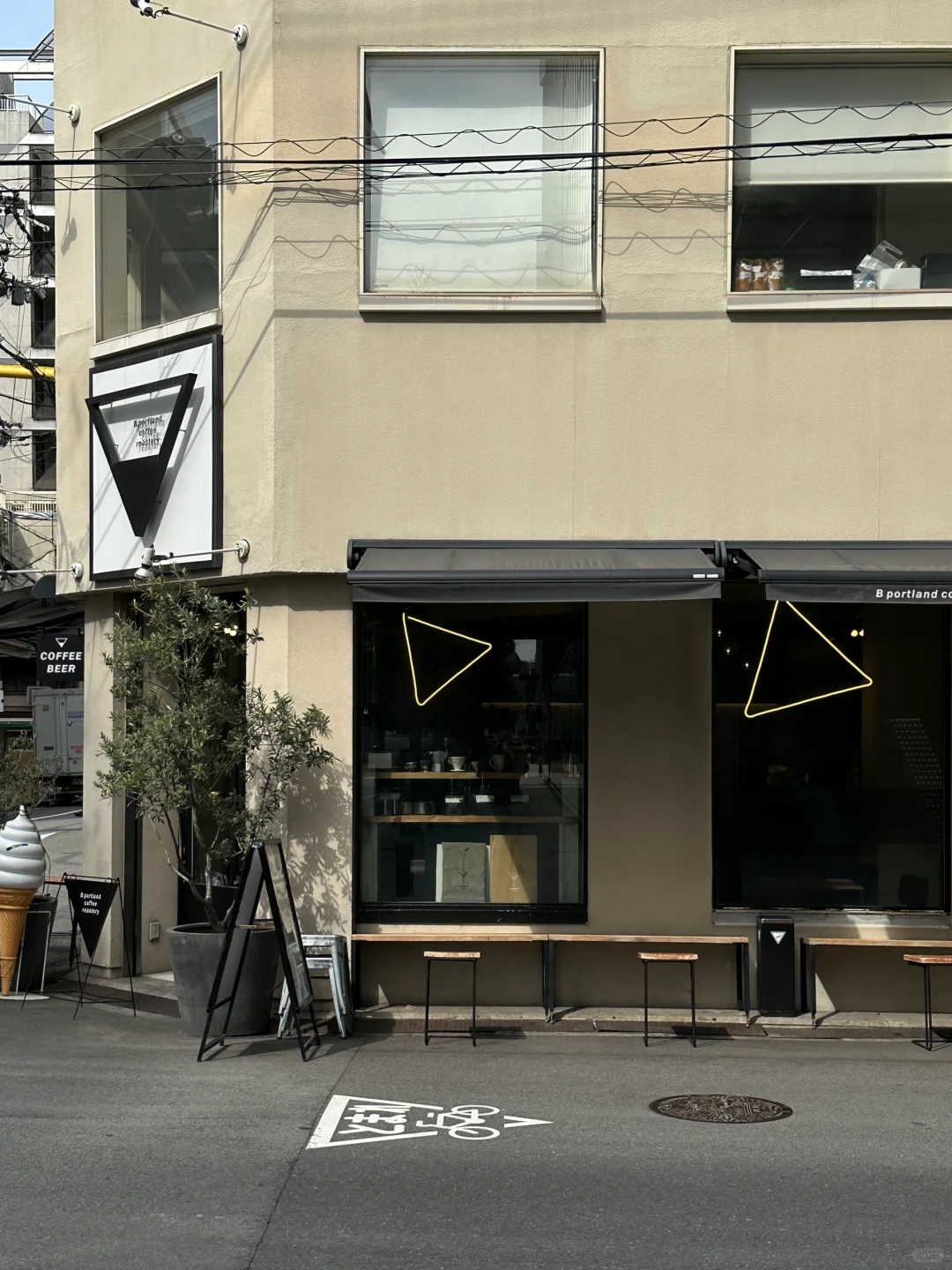 A Stroll Around Shinsaibashi