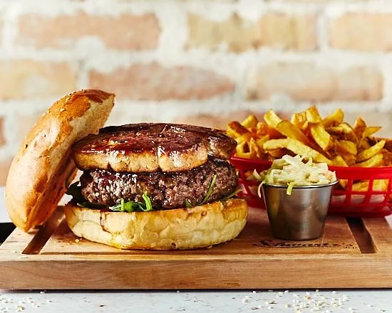 This Place Isn't Just About Paris' Best Foie Gras Burger 🍔