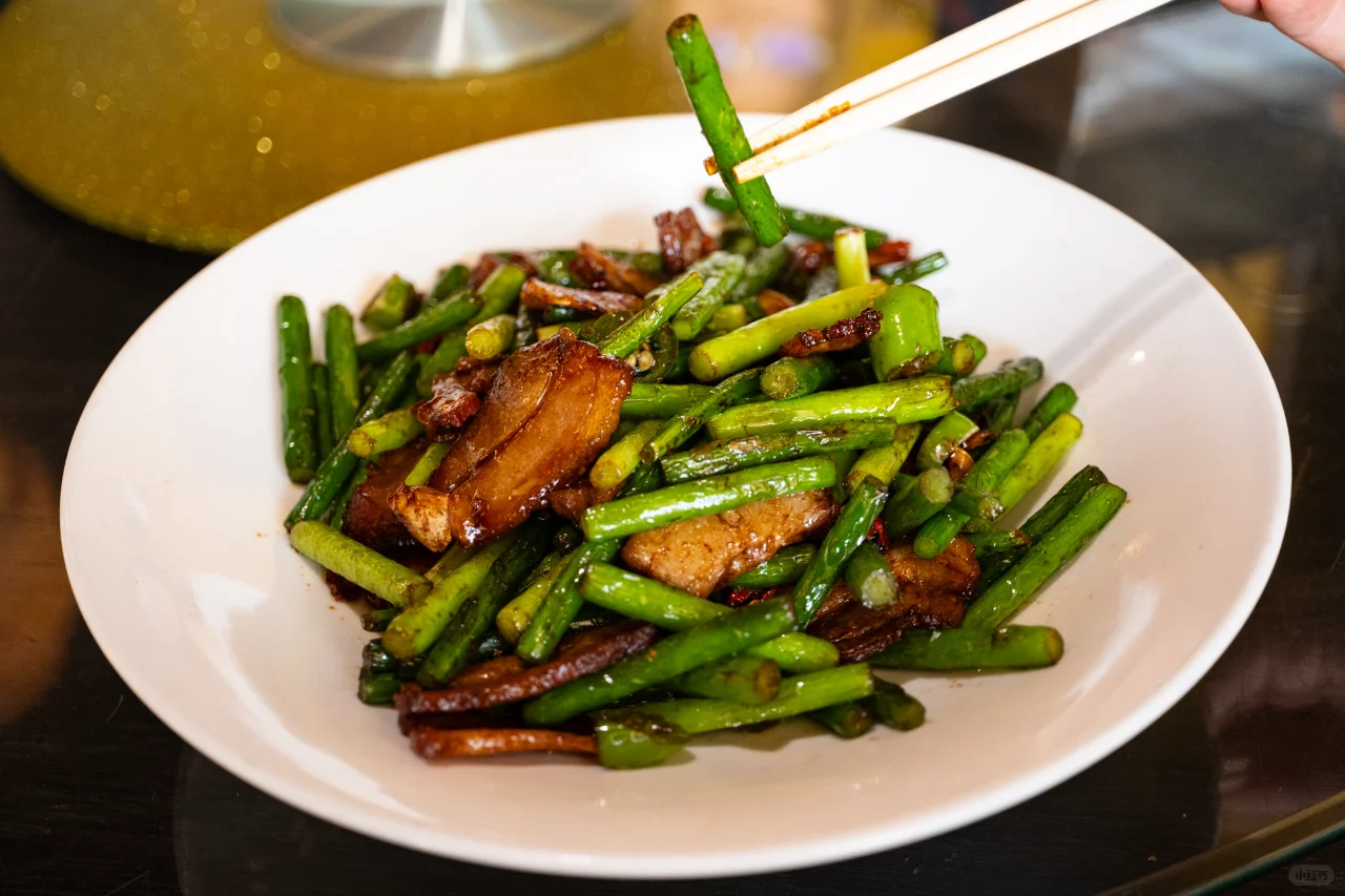 Tasting Chinese Garlic Scapes in San Diego | One Bite Takes Me Back to Childhood