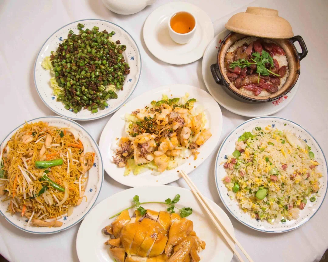 What's Your New Year's Wish? A Free Feast Awaits!