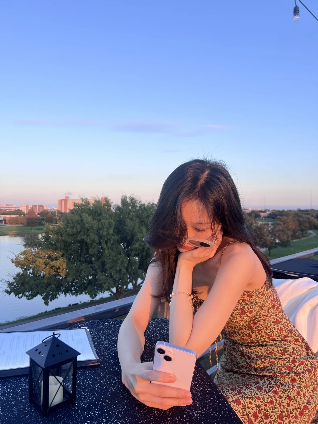 Houston's "Penthouse" Restaurant Newspaper Eats