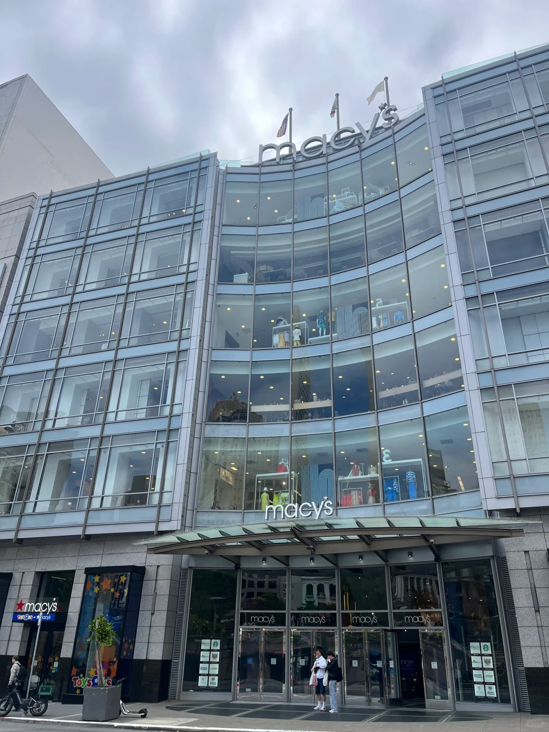 The Cheesecake Factory