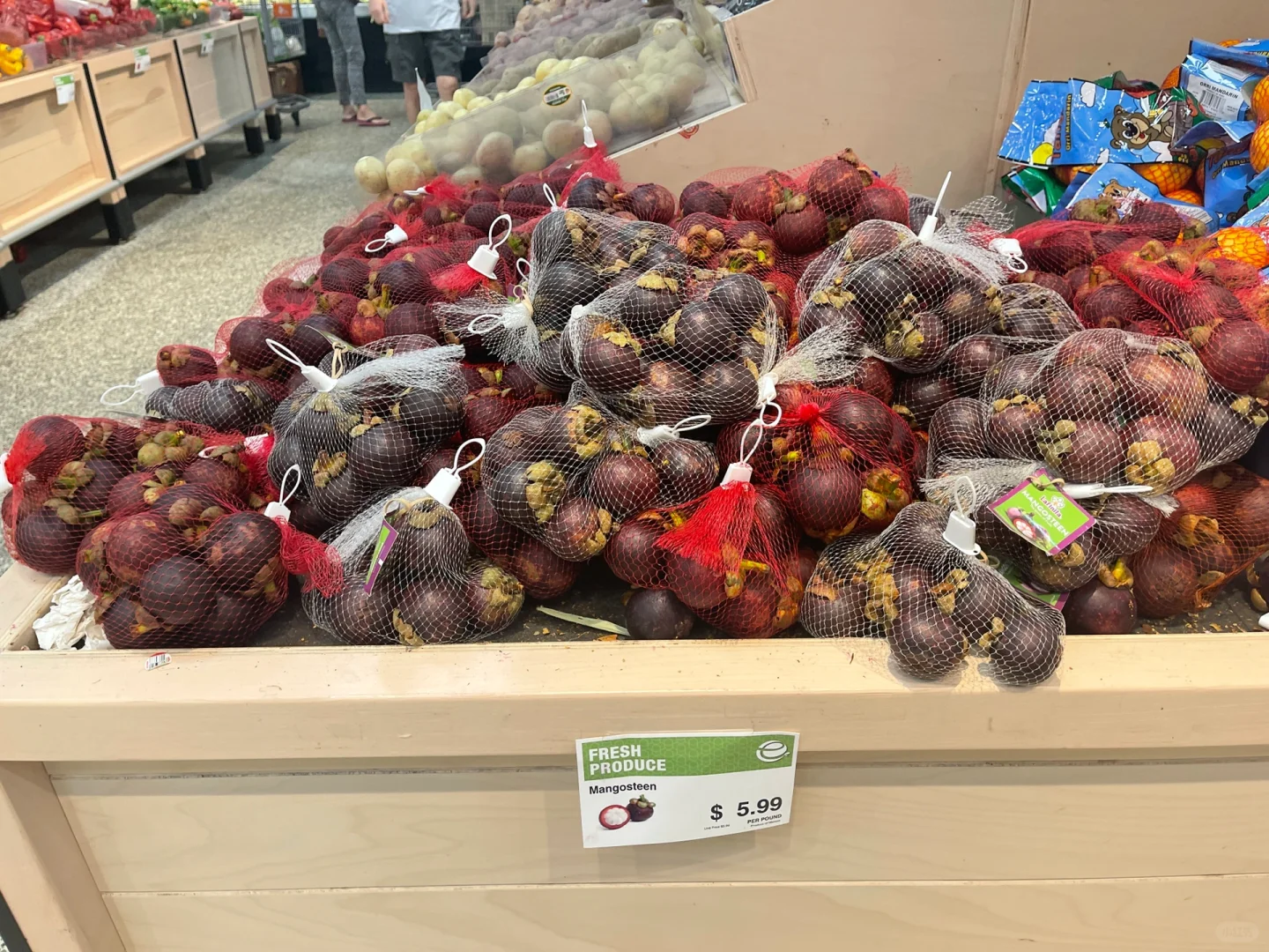 Enjoying Unlimited Mangosteens in Orlando