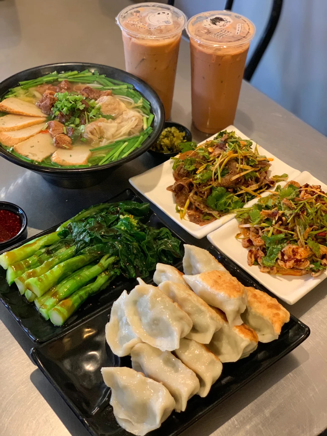 Seattle | This Cantonese Spot in Chinatown Serves the Best Clay Pot Rice Ever!