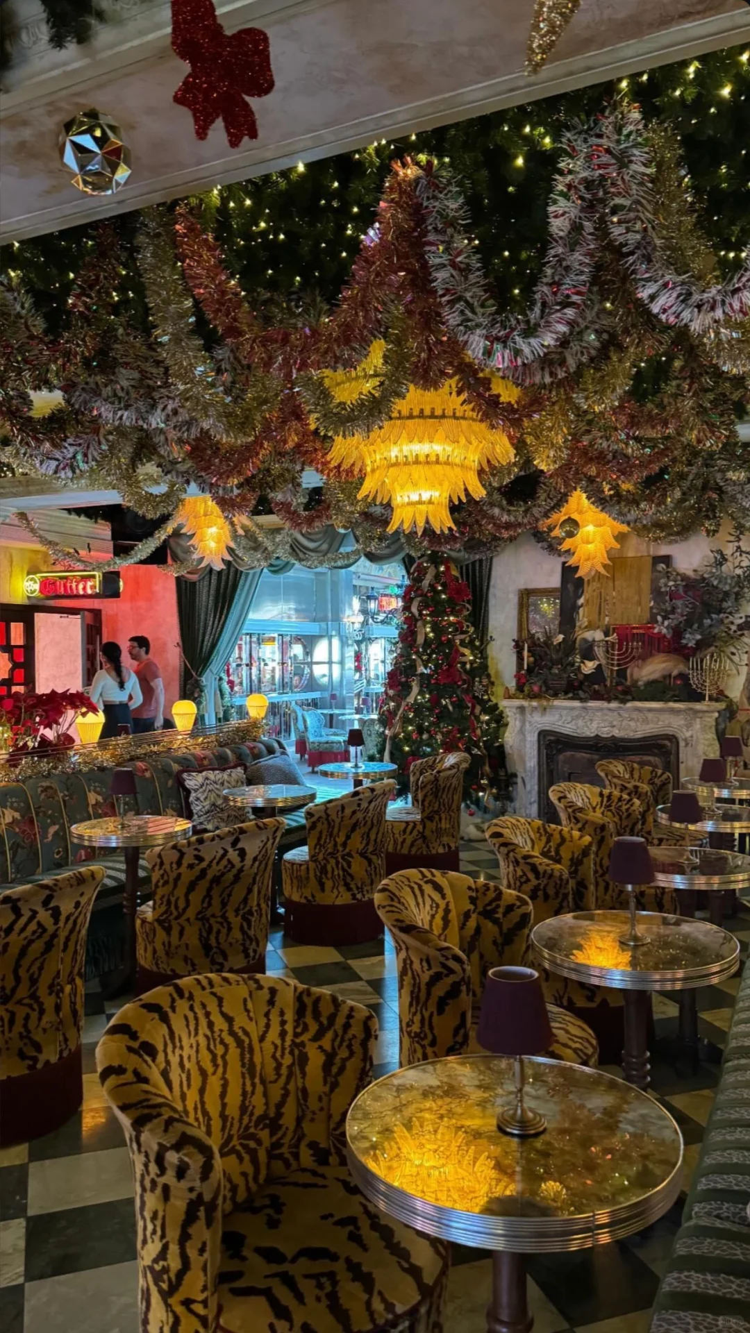 California Hotels and Restaurants ✨🌴