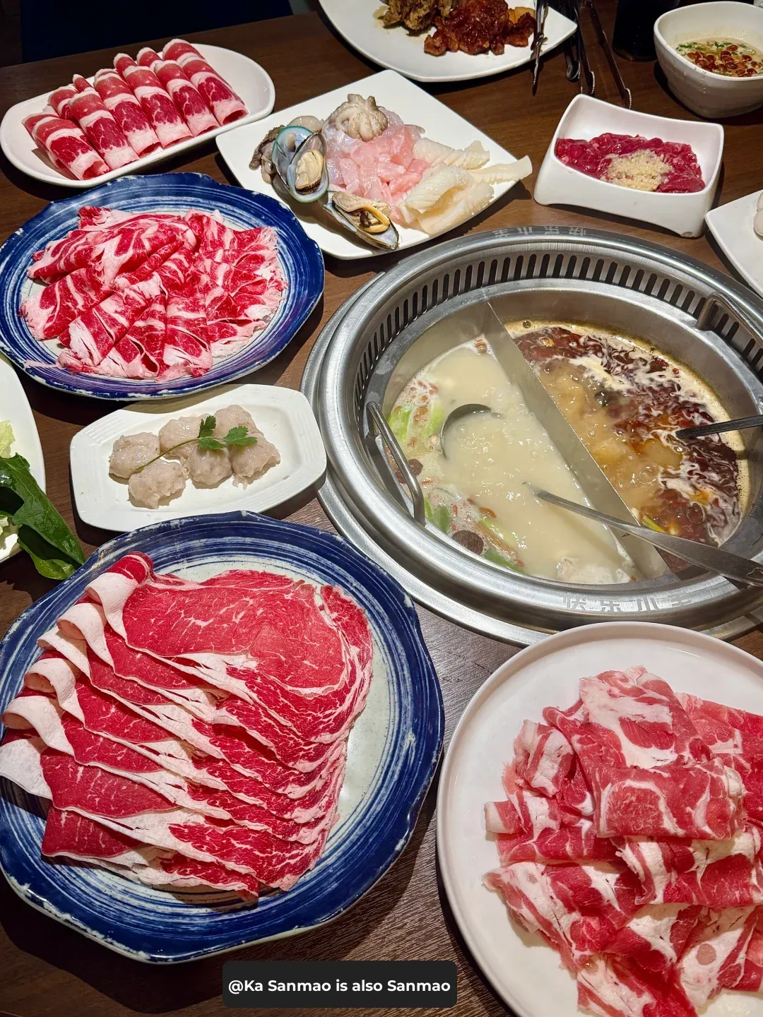 Houston All-You-Can-Eat Hot Pot: Happy Lamb Never Closes! 🐑