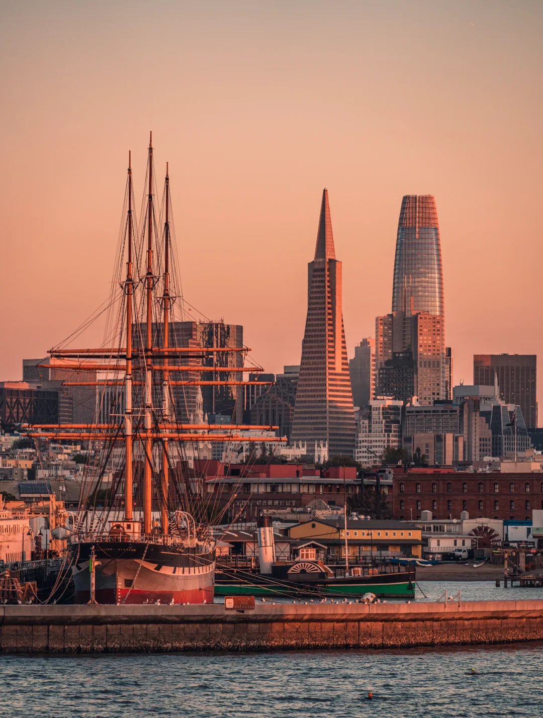 San Francisco - A Must-Visit Spot for Breathtaking Sunsets