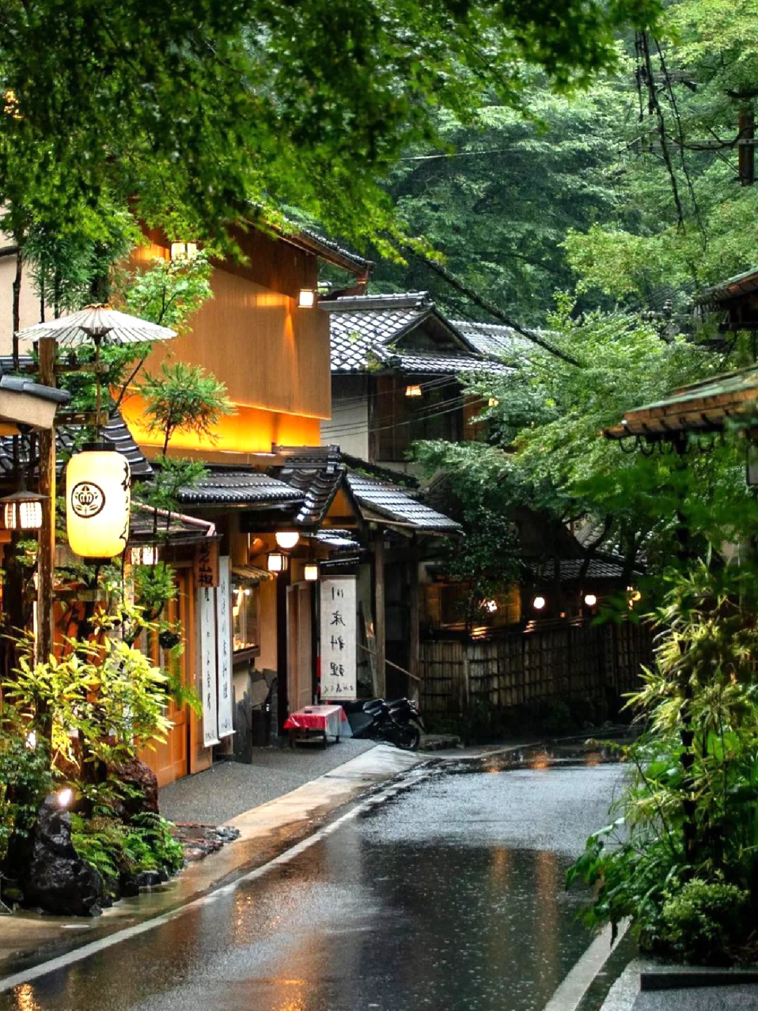 This must be the scene from a Miyazaki film! ❗️❗️