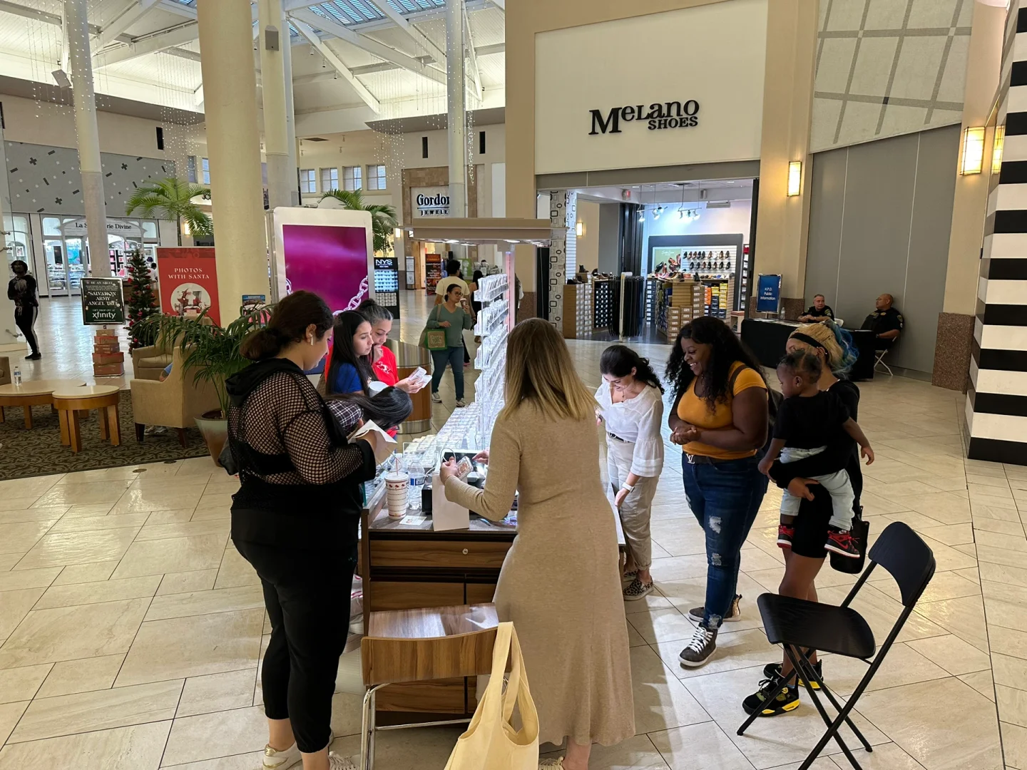 Houston's First Press-On Nail Store