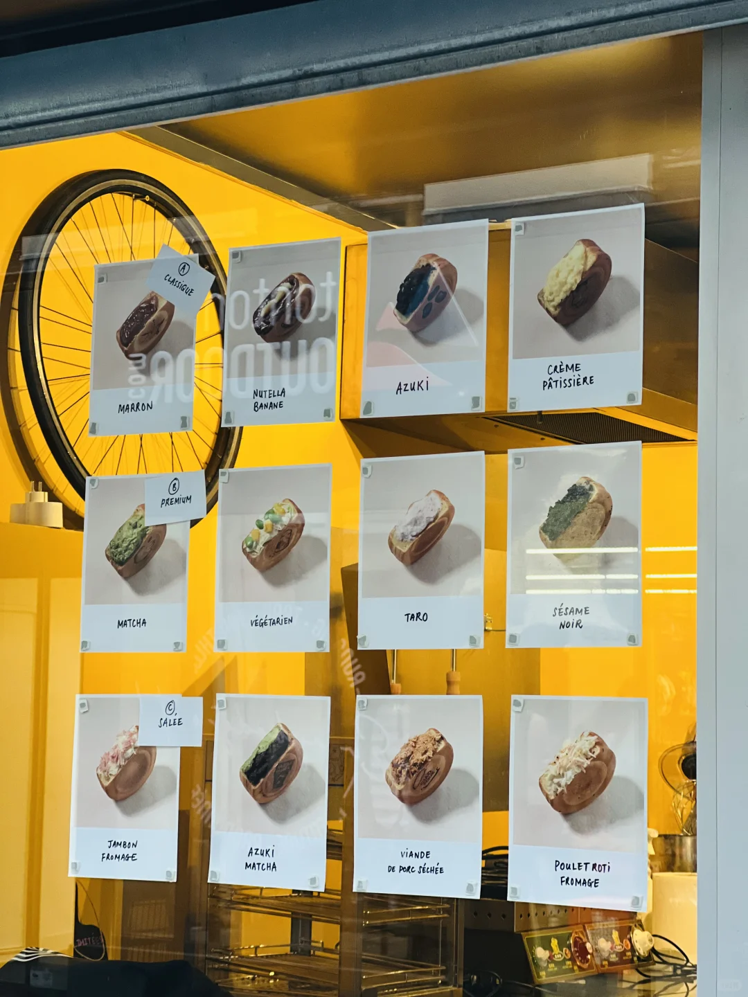 🇫🇷 The shop window stickers are up!