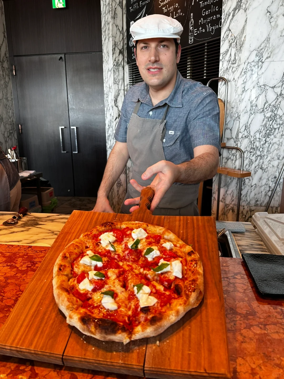 Asia's #1, World's #4 Pizza 🍕 in Tokyo!?