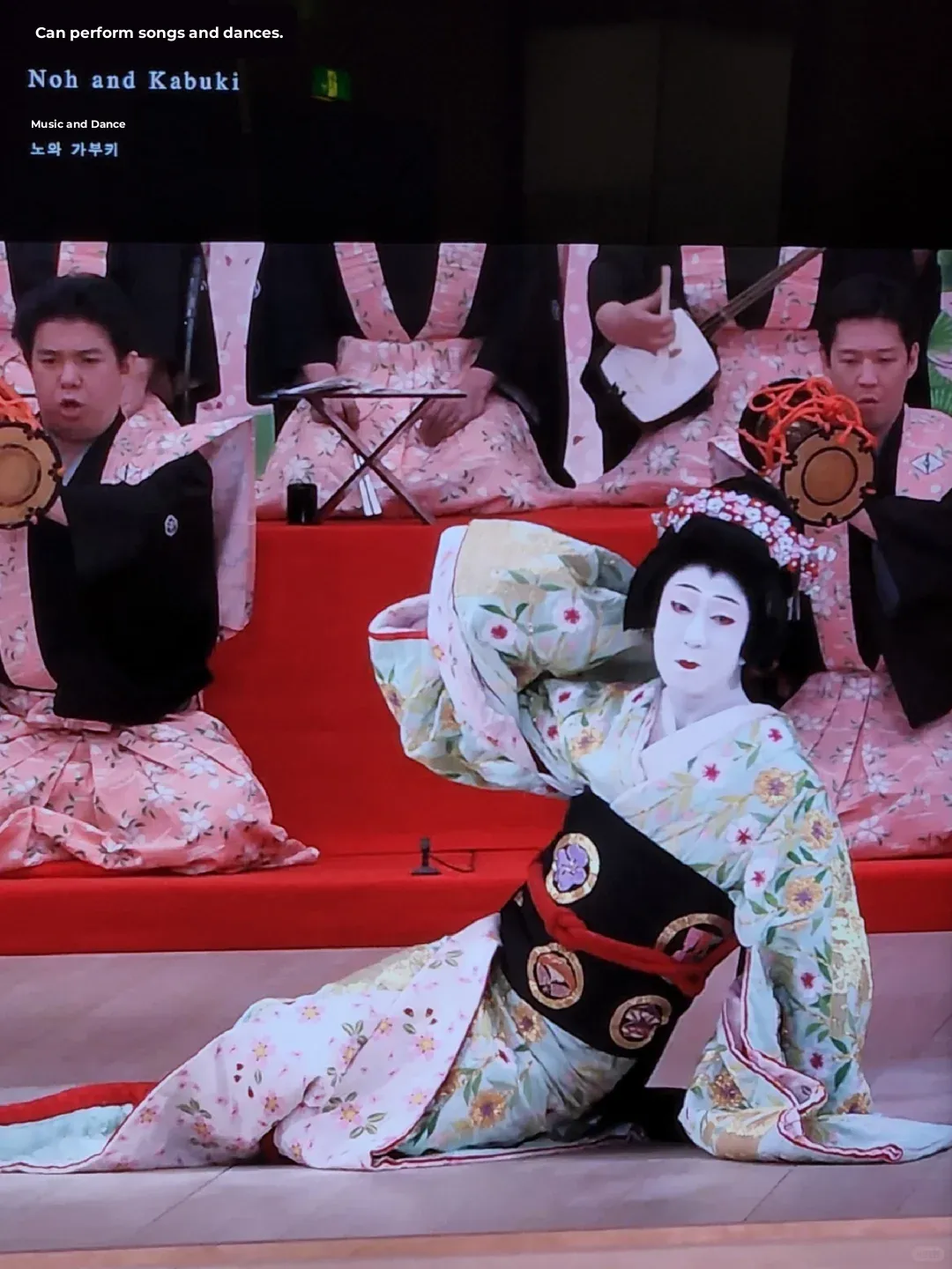 Share a Money-Saving, Time-Efficient Way to Watch Kabuki in Tokyo
