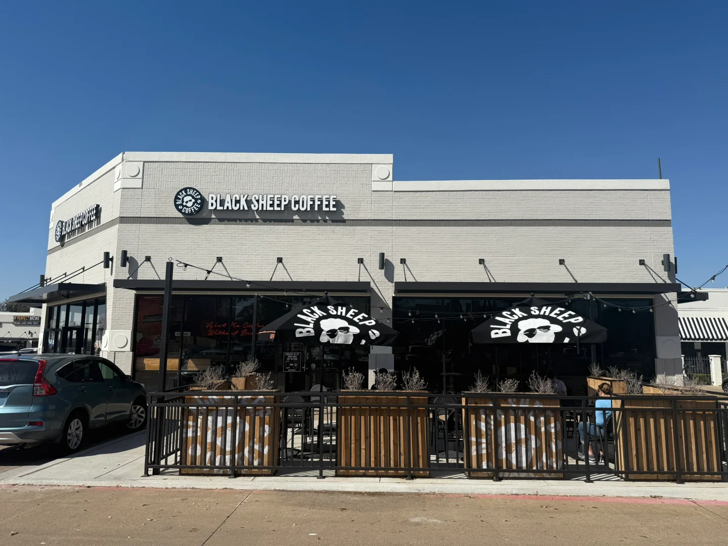 Dallas ☕ **BLACK SHEEP COFFEE** 🐑