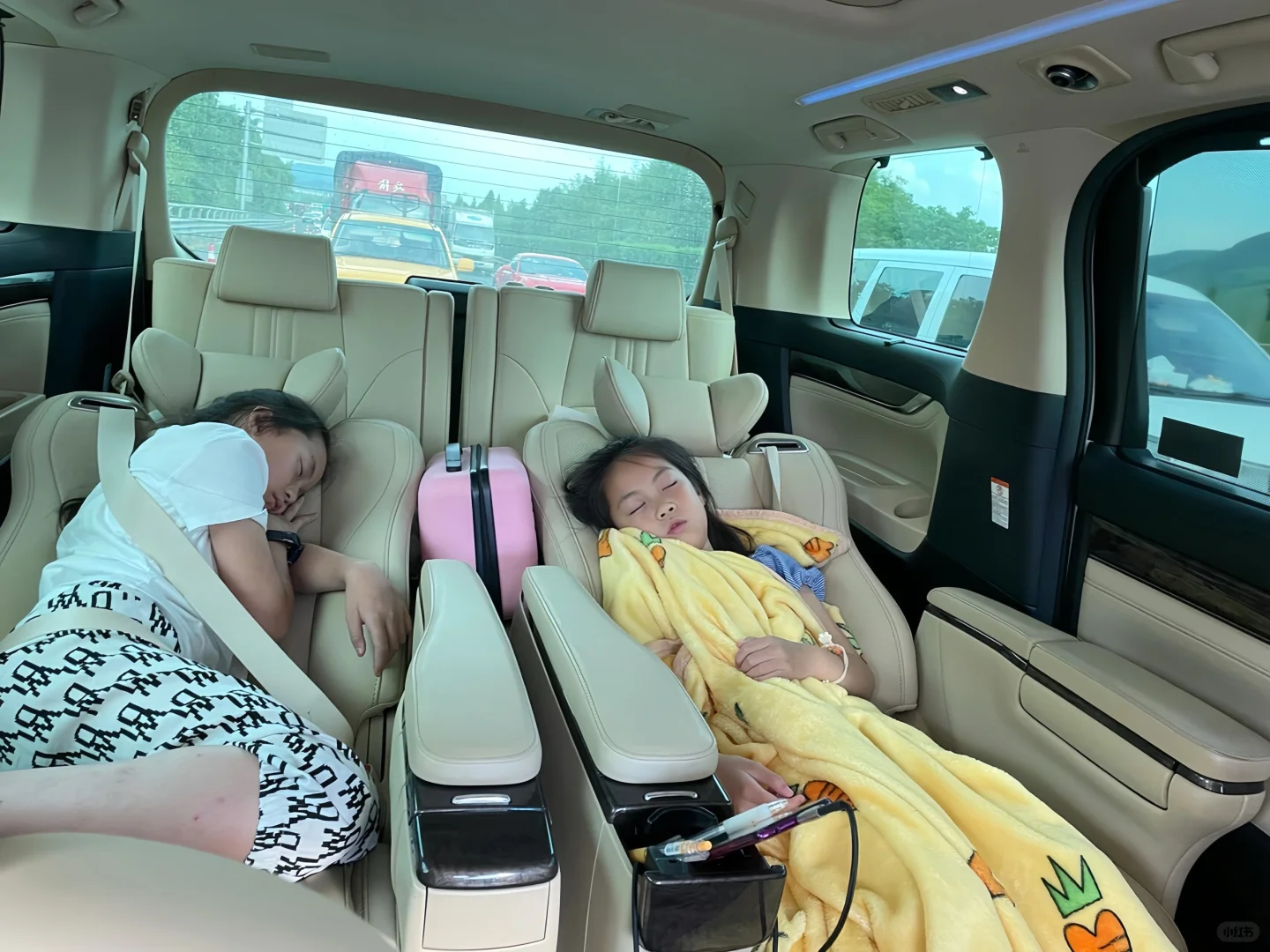 Hubby's like: How did you even find this Japanese family tour with such a ride?