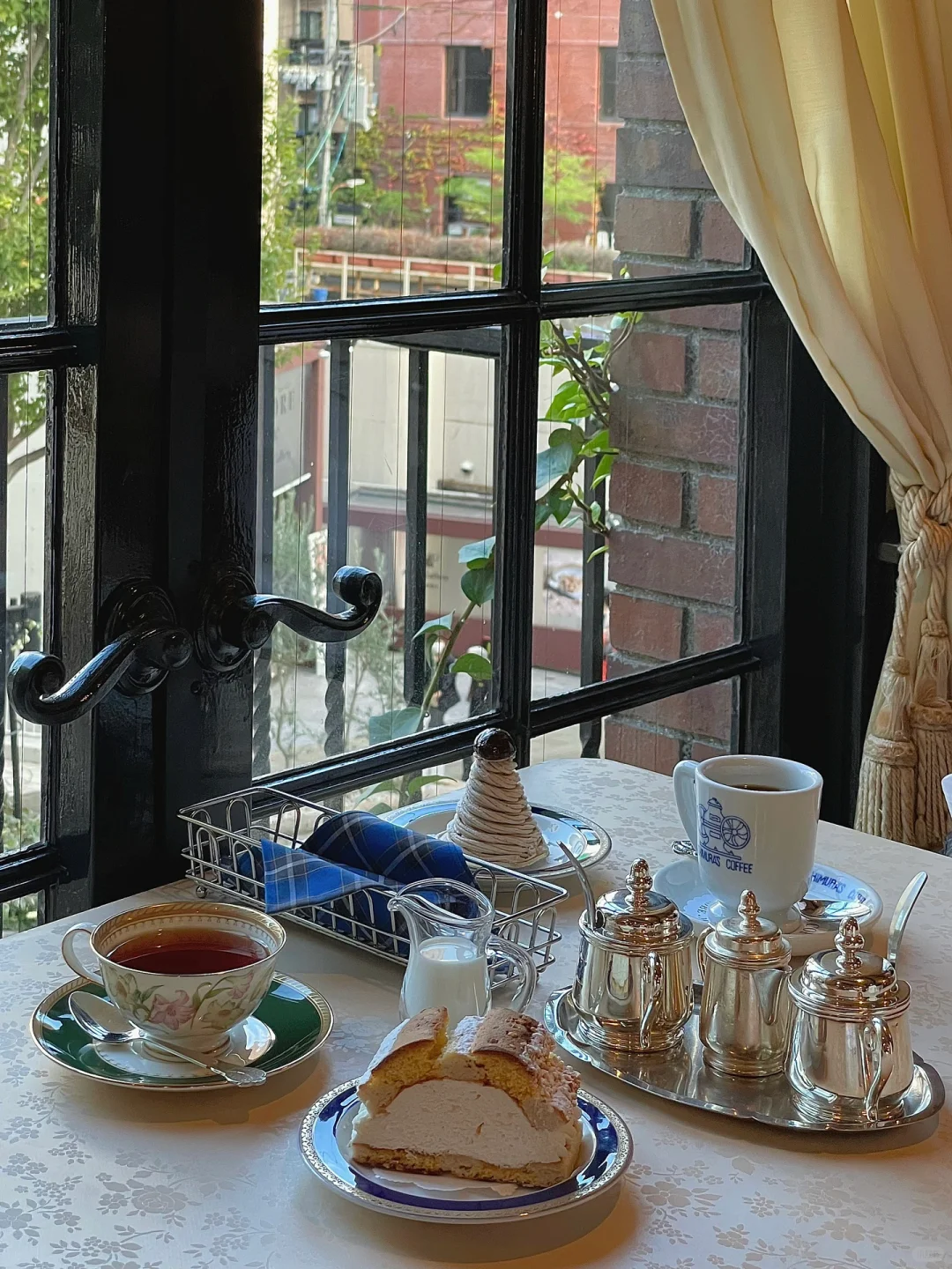 🇯🇵 Kobe's 1948-Established Café