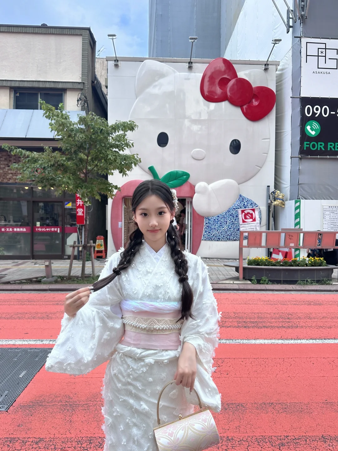 Tokyo Senso-ji x Sanrio – So Insta-worthy! 👘