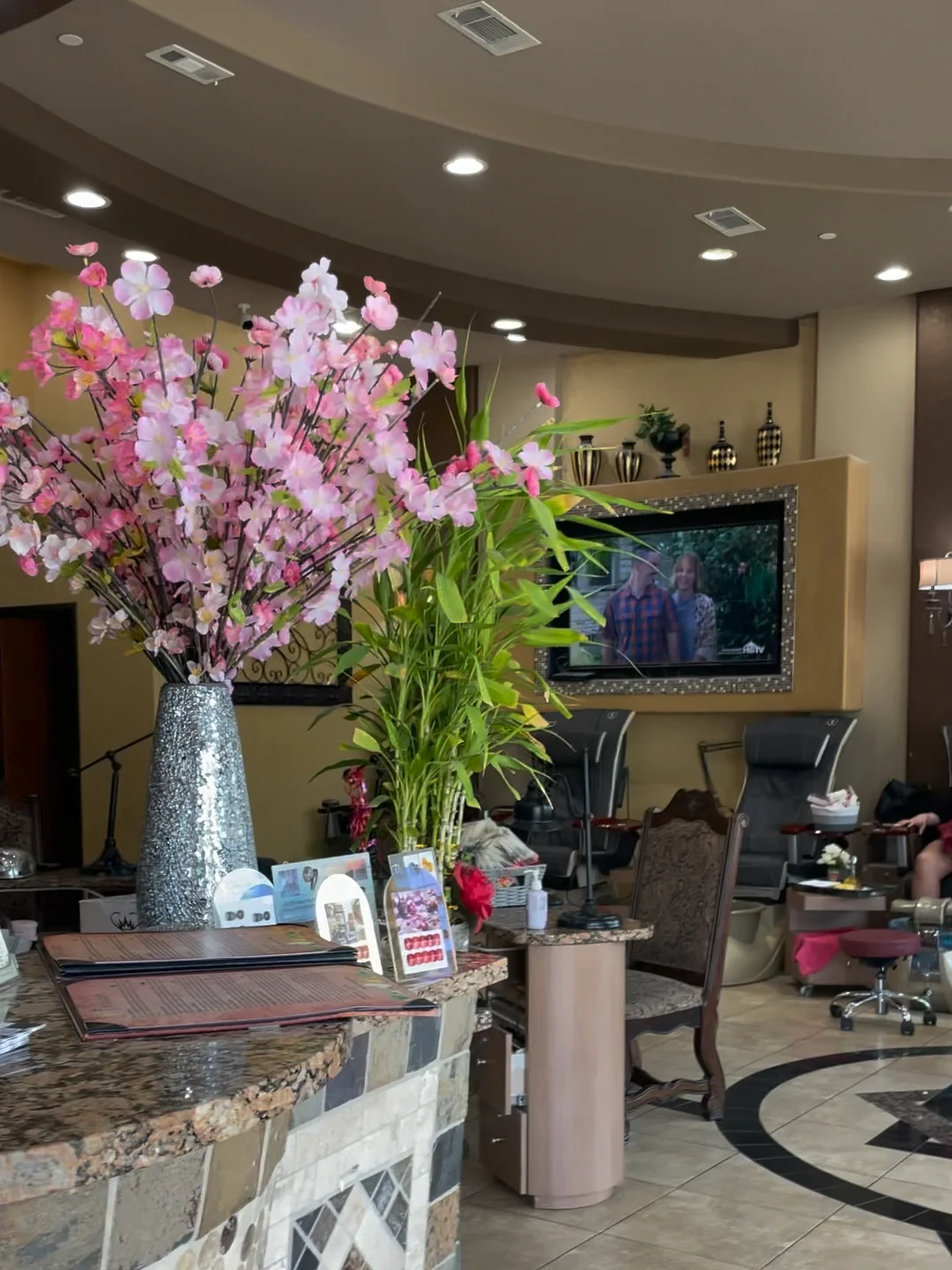 Struggling Big Business: A Tale of a Once-Thriving Store