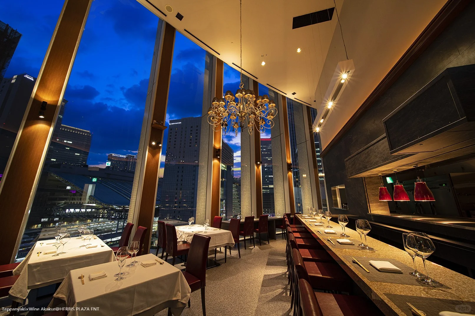 Savor the Scenery 🥂 Top Restaurants in Osaka with Unbeatable Night Views