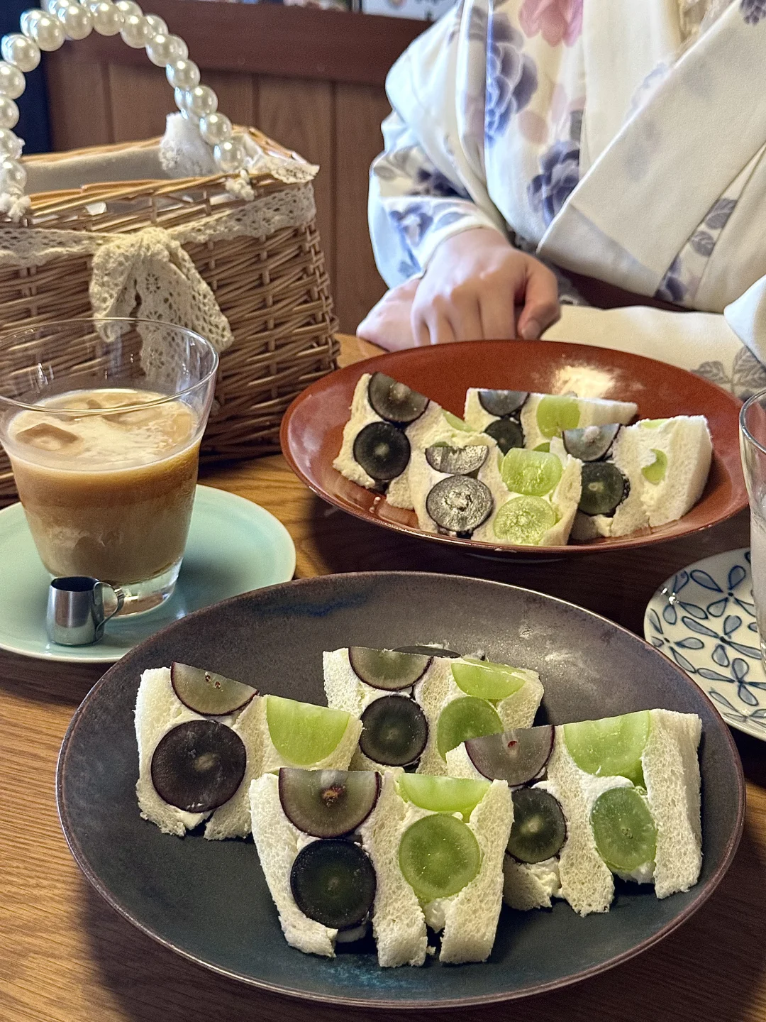 Kyoto 🇯🇵 200-Year-Old Machiya Cafe's Fruit Sandwich 🍇