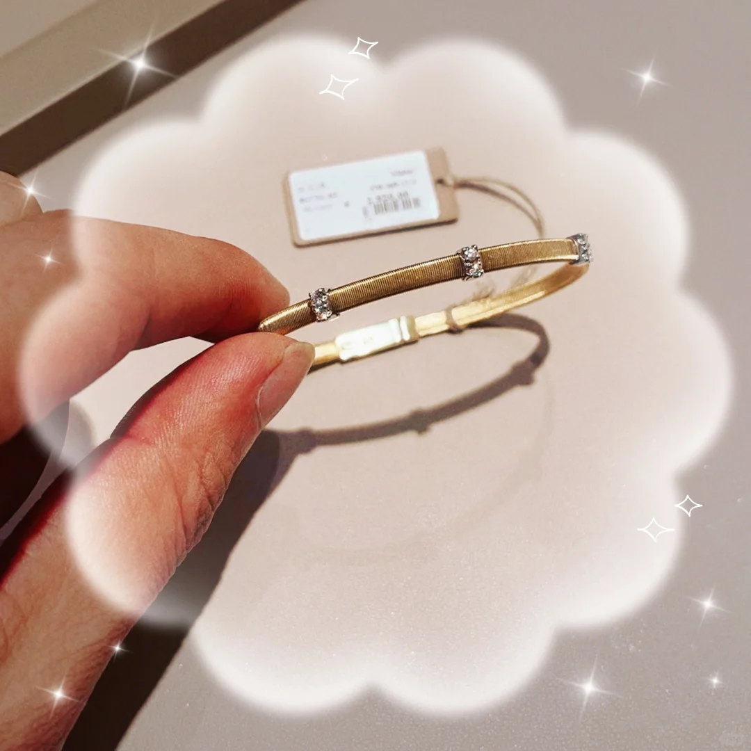 Paris, France is a shopping paradise!! 🛍️💸