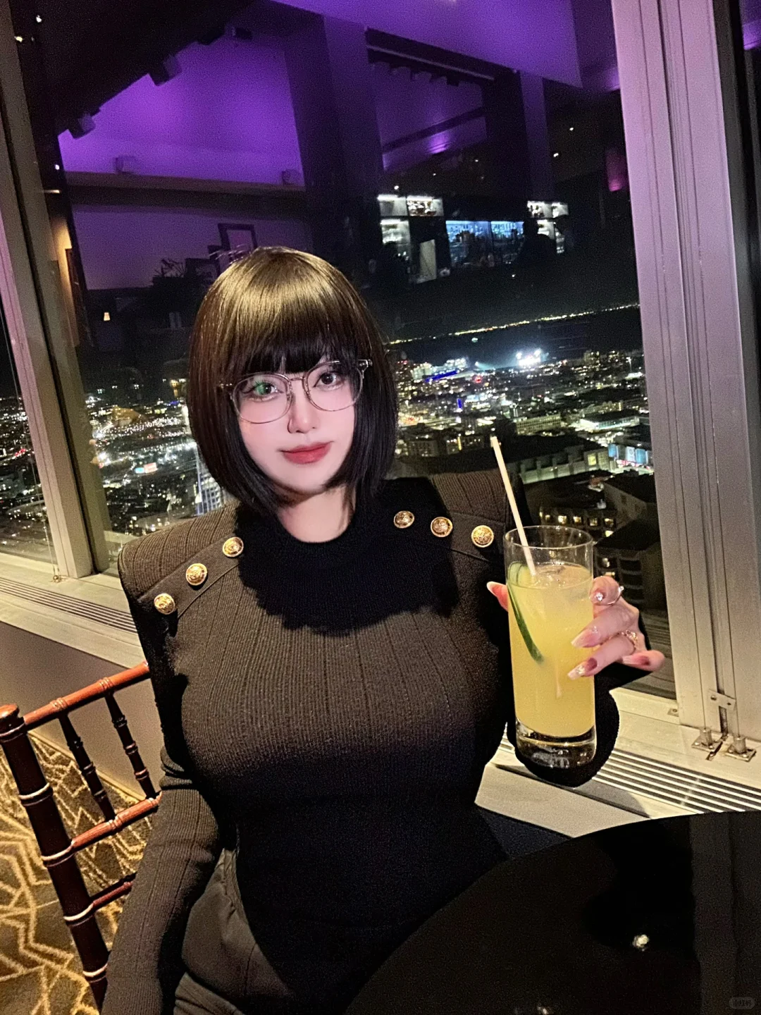 SF｜Your Love-Crazed Wife Is Out Drinking Again