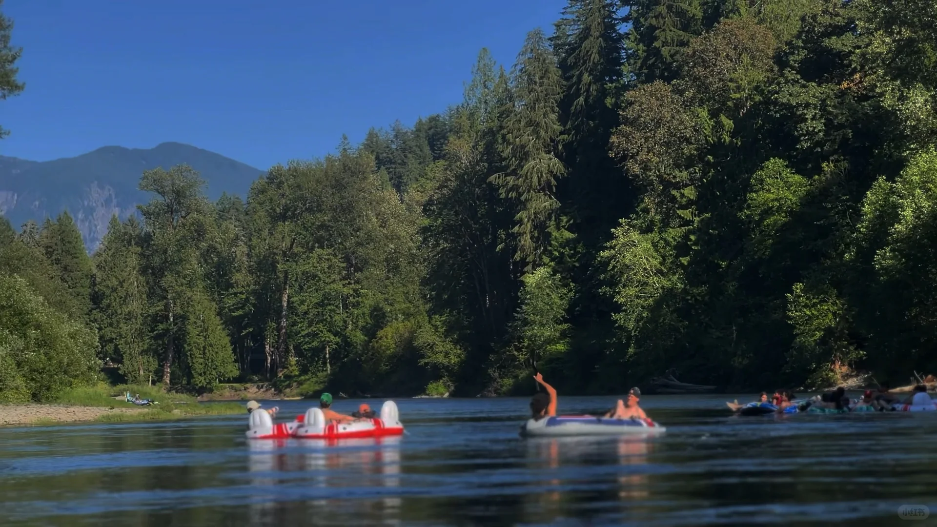 Summer in Seattle is absolutely amazing!!!