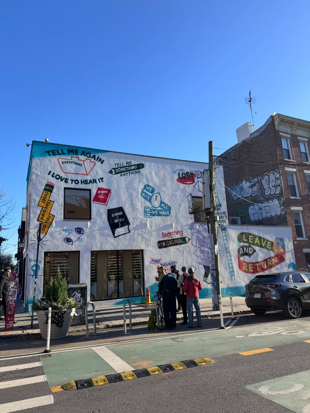 "Williamsburg: A Treasure Trove of Adorable Boutiques 💼"