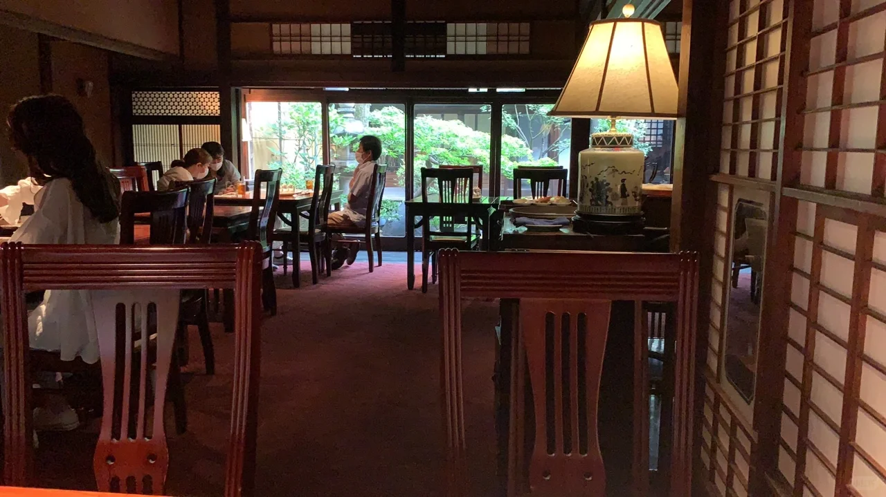 Rich Chicken Flavor Shark Fin Noodles: The Ultimate Chinese Cuisine in Kansai Region