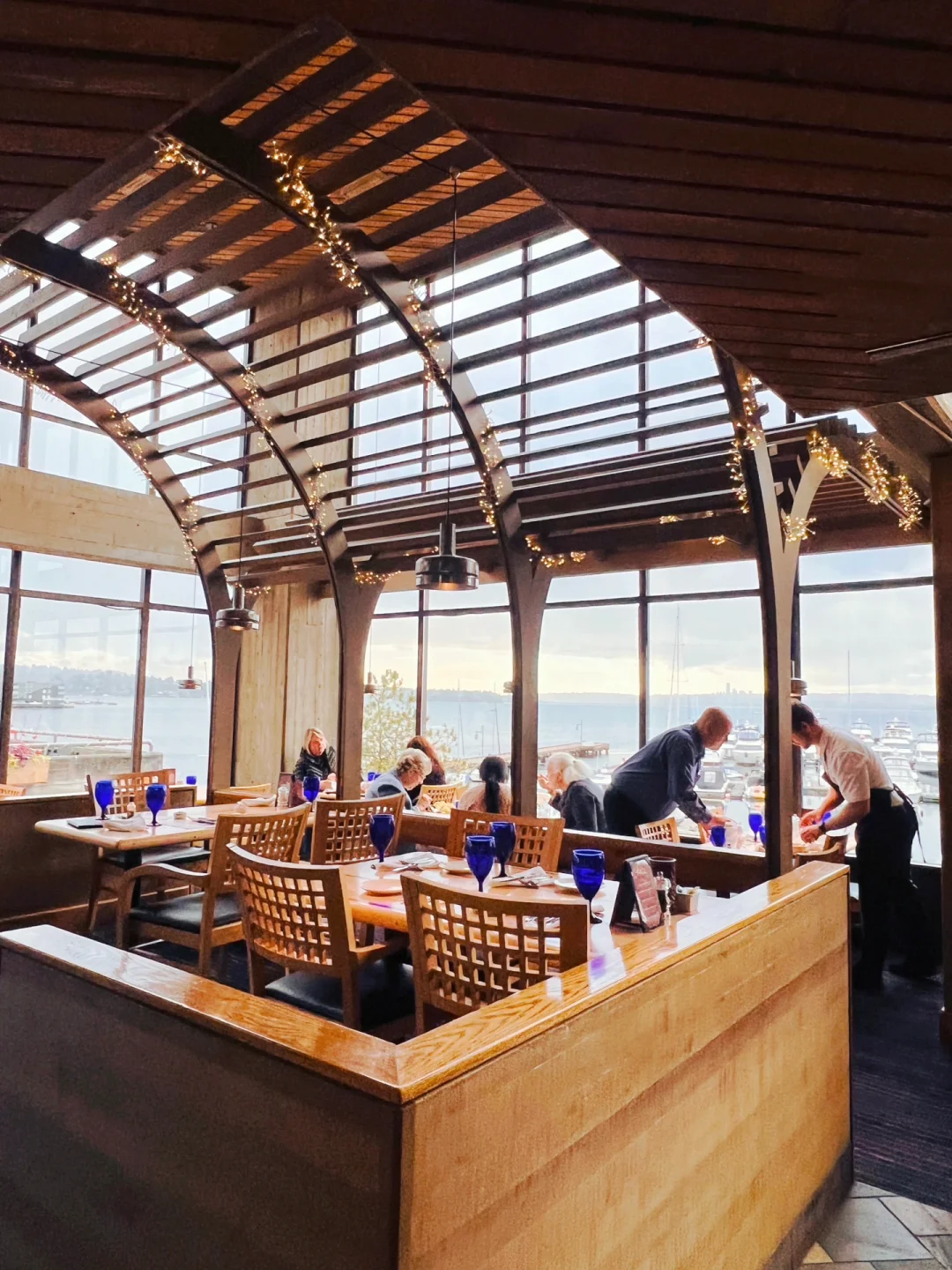Stunning Lakefront Dining in Seattle | Unexpected Brunch Find! 🥓