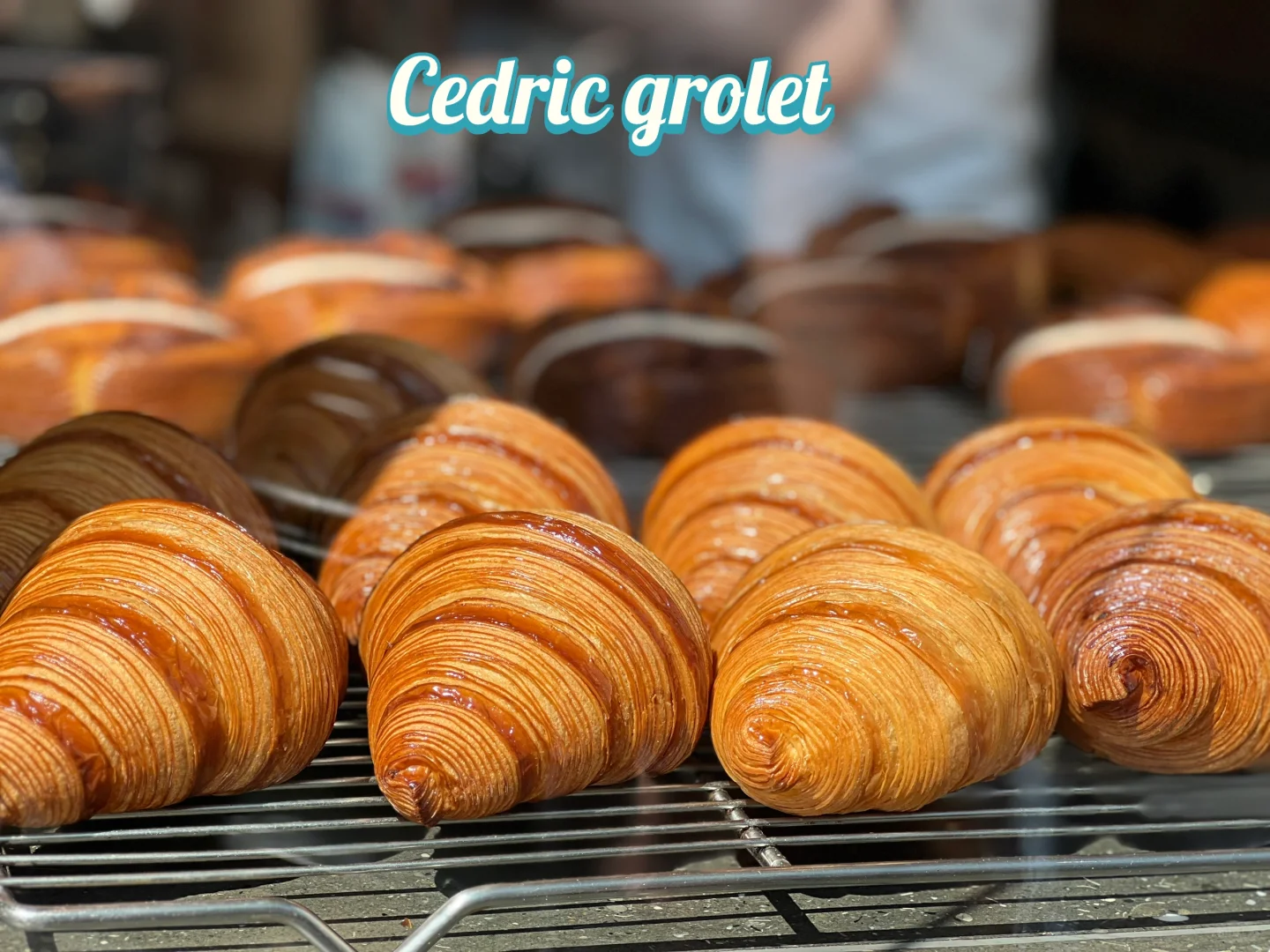 Must-Try High-End Dessert Spots Near the Louvre