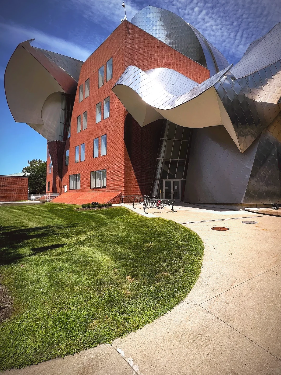 After Watching, It's Truly First-Class!