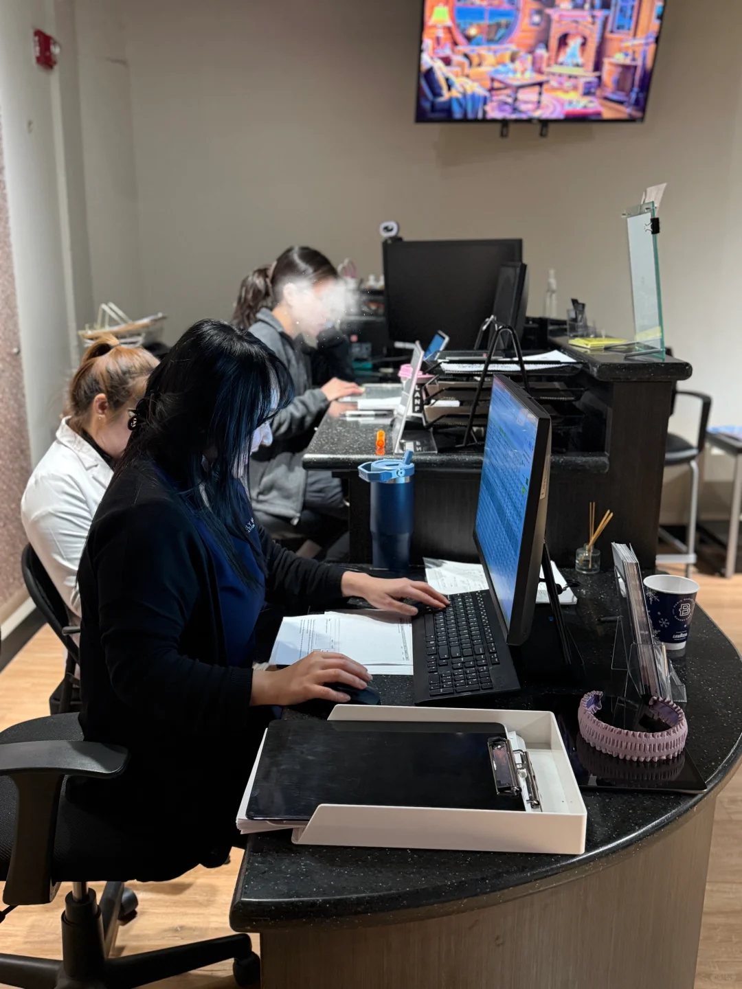 "New Jersey Sisters, Check This Out!! The Event Starts Tomorrow! Get Ready to Glow Up 👆"