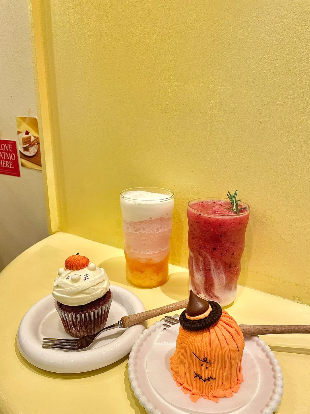 Osaka | Adorable Creamy Yellow Dessert Shop Run by Chinese 🧁