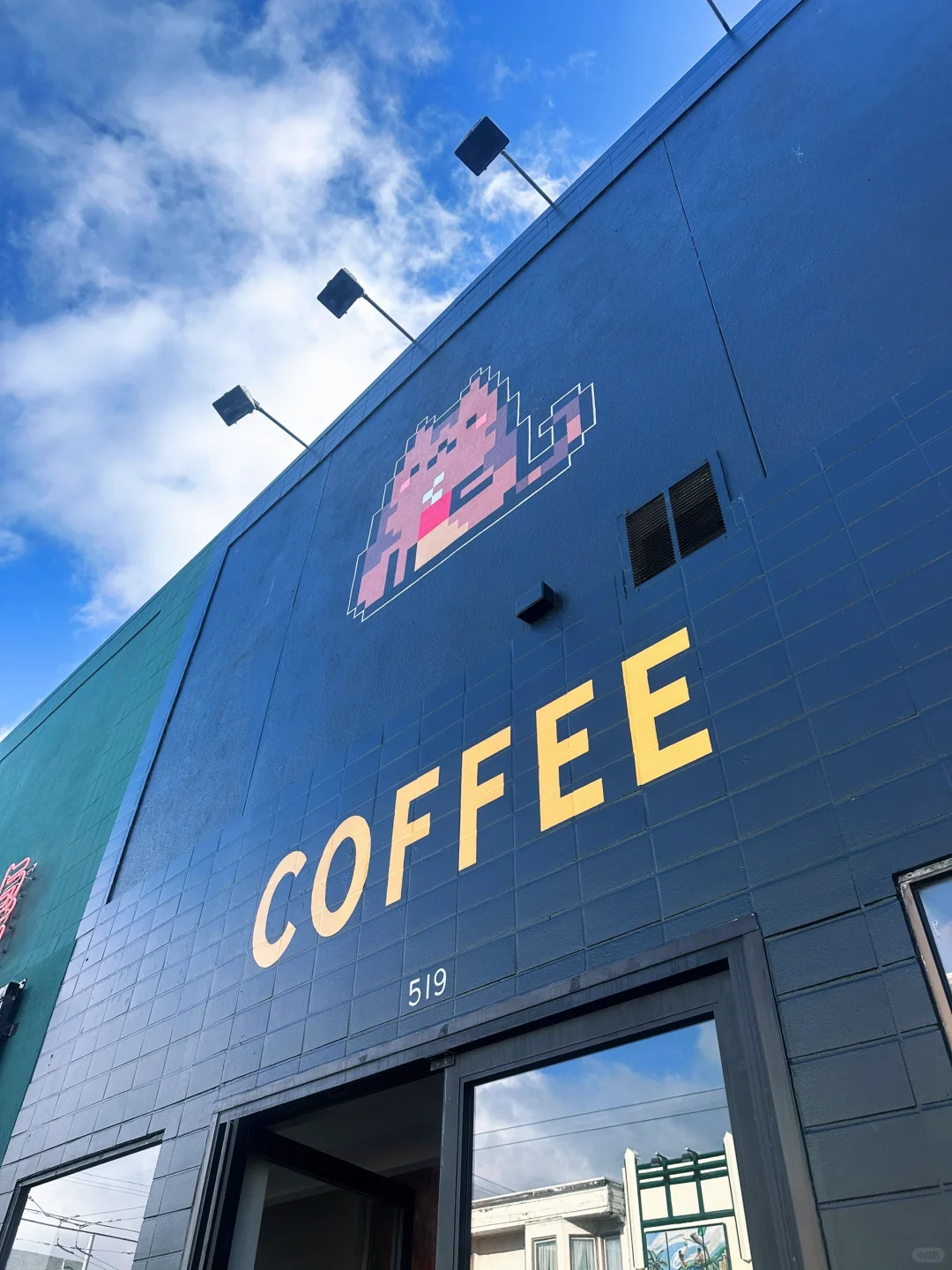 San Francisco's Cozy Coffee Joint