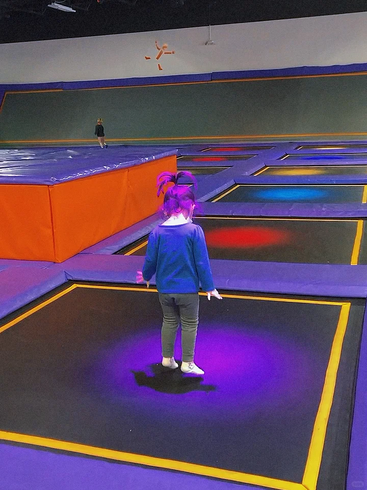 Dallas Kid-Friendly Outing: Trampoline Park