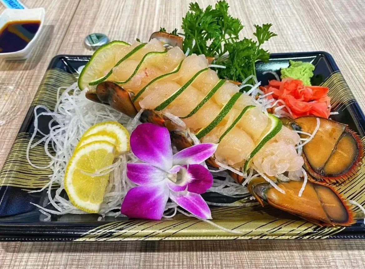 Dallas Food Adventure - Korean Seafood Spot with Assorted Sashimi