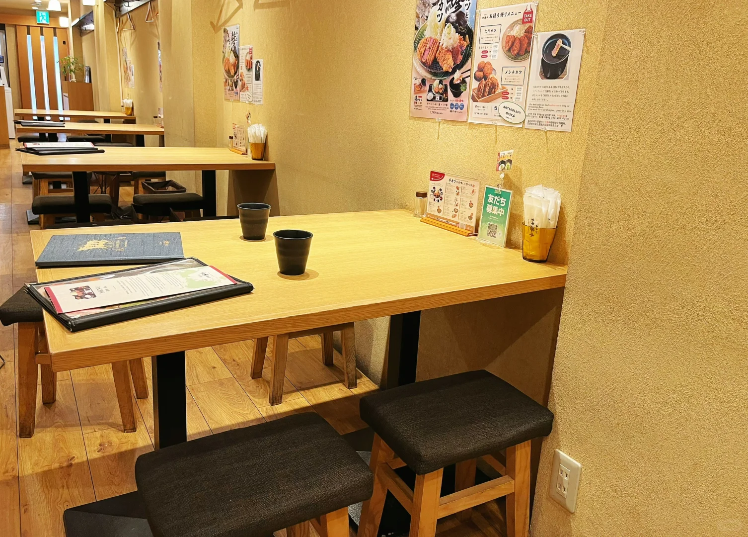 【Osaka】Time to check out Jeonghan's favorite fried beef cutlet place! 🥩