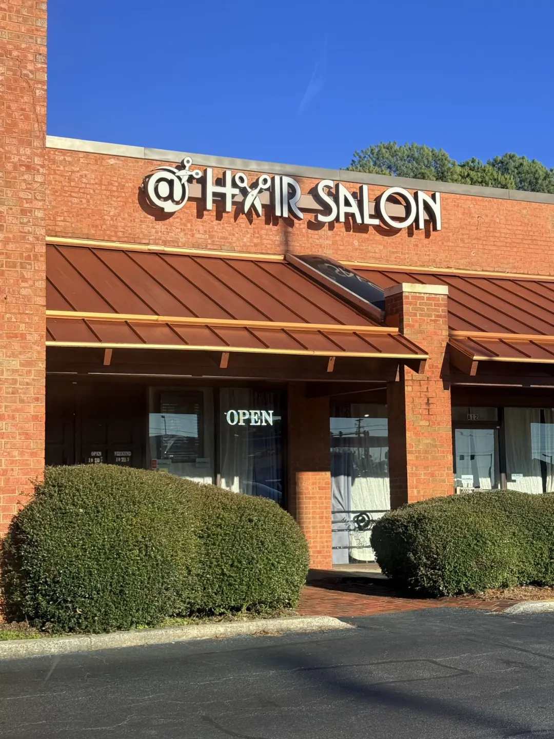 "Terrible Experience at a Hair Salon in Atlanta (Sharing on Behalf of a Friend)"