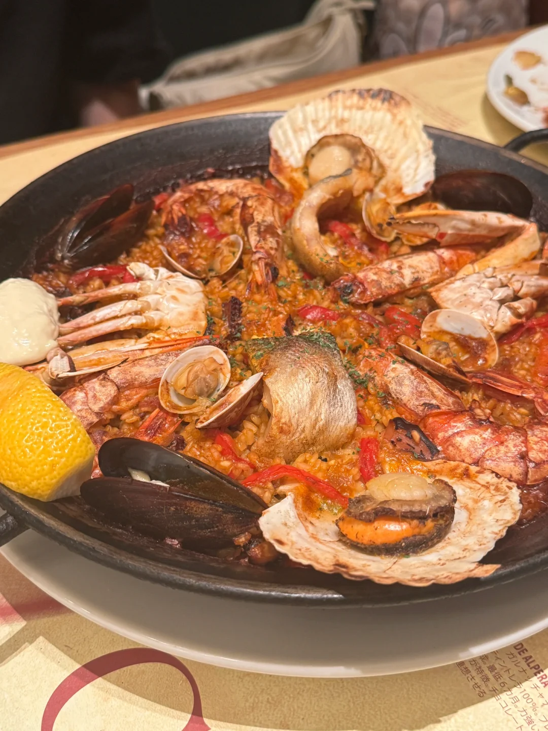 Osaka | Umeda's Seafood-Centric Spanish Eatery 🦐