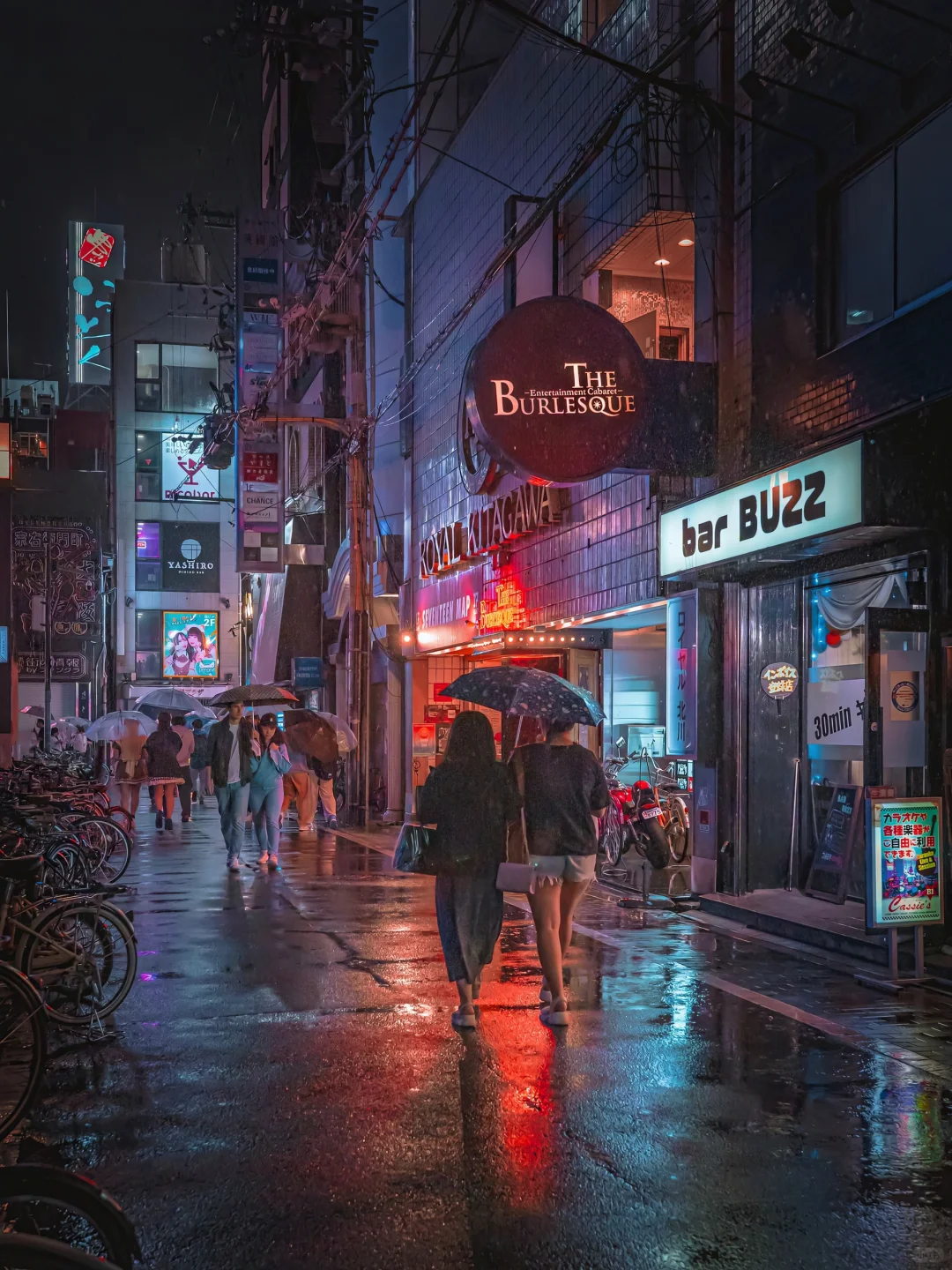 When the Wallet's Thick, Osaka's Nightlife Will Take You to the Moon!